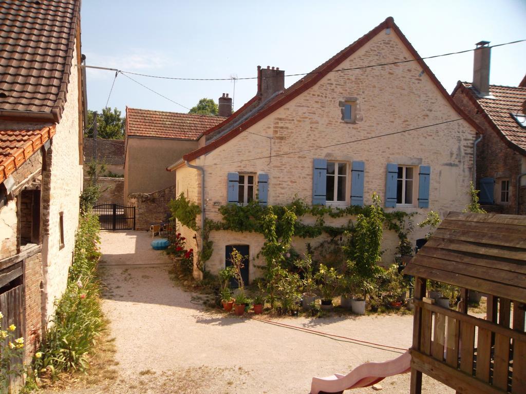 Les Trois Croix Villa Santenay  Room photo